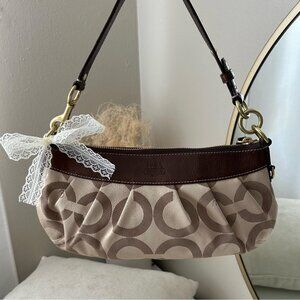 beige brown coach vintage bag